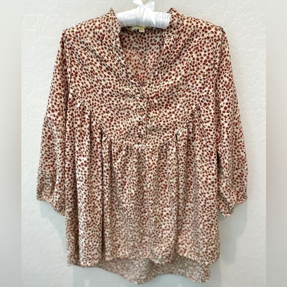 MIMI + DAPHNE | Red Tan Abstract Leopard Print Blouse | Size Medium - Picture 1 of 5